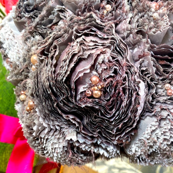 ♥️SOLD♥️✨HP✨RARE VALENTINO Limited Edition Rosier Lavender Pearls Shoulder Bag - Picture 3 of 16